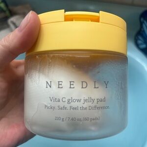 Needly Vita C Glow Jelly Pads Brightening Toner